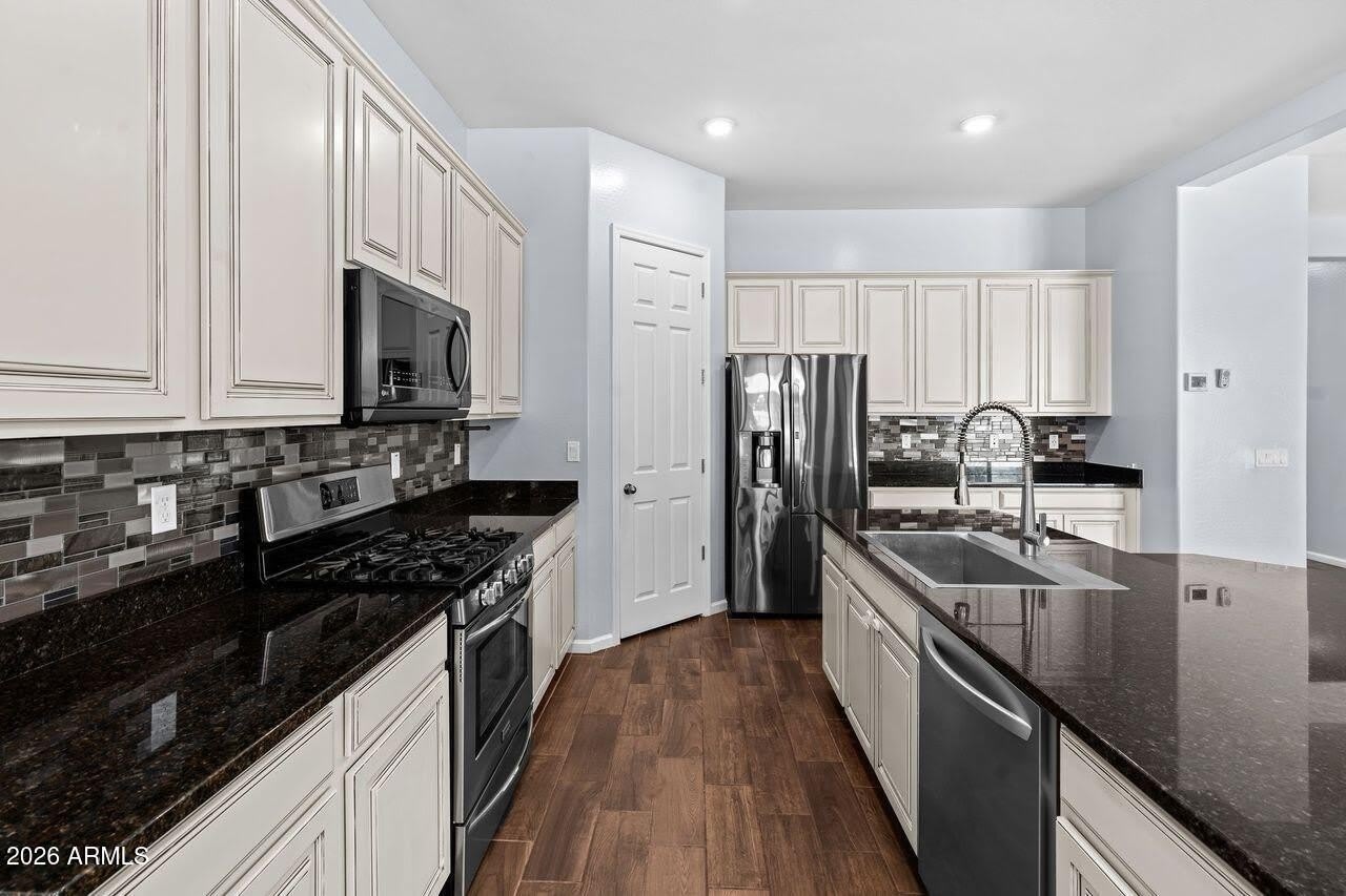 23994 N 164TH Drive – photo 3