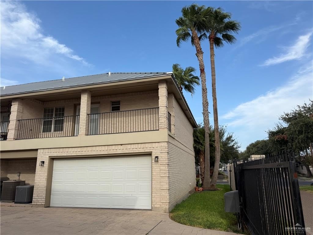 620 Robin Avenue – photo 2