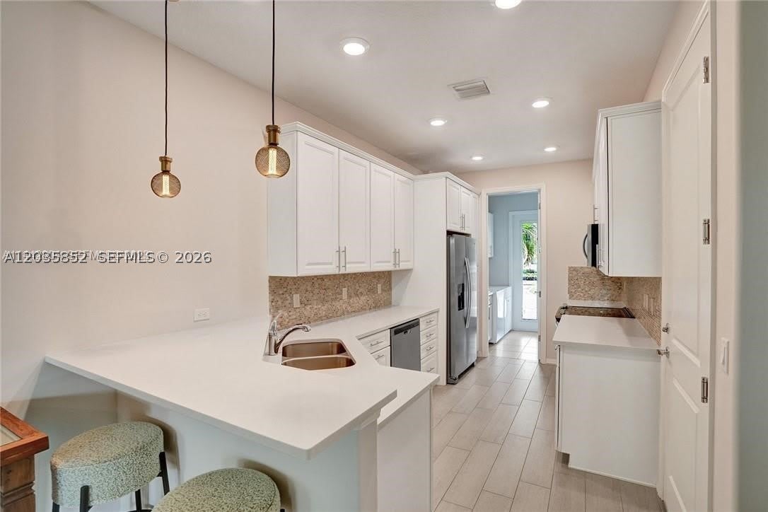 5140 Eucalyptus Dr – photo 2