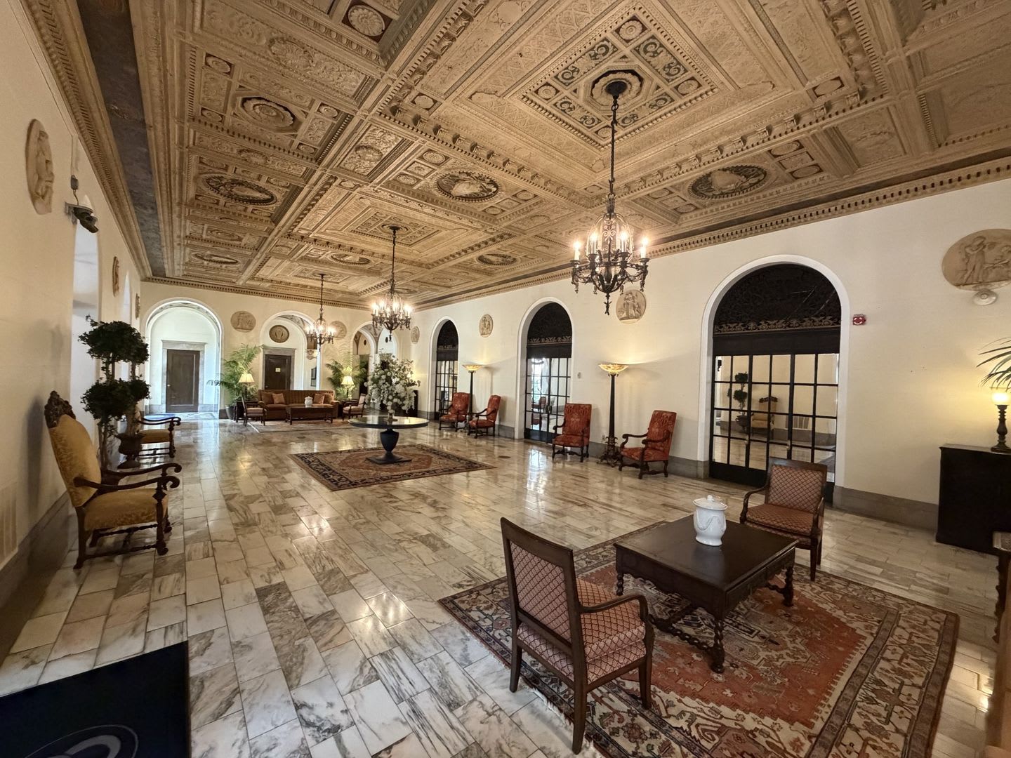 1 Bedroom Available at The Belvedere Manhattan-Style Luxury Living – photo 4
