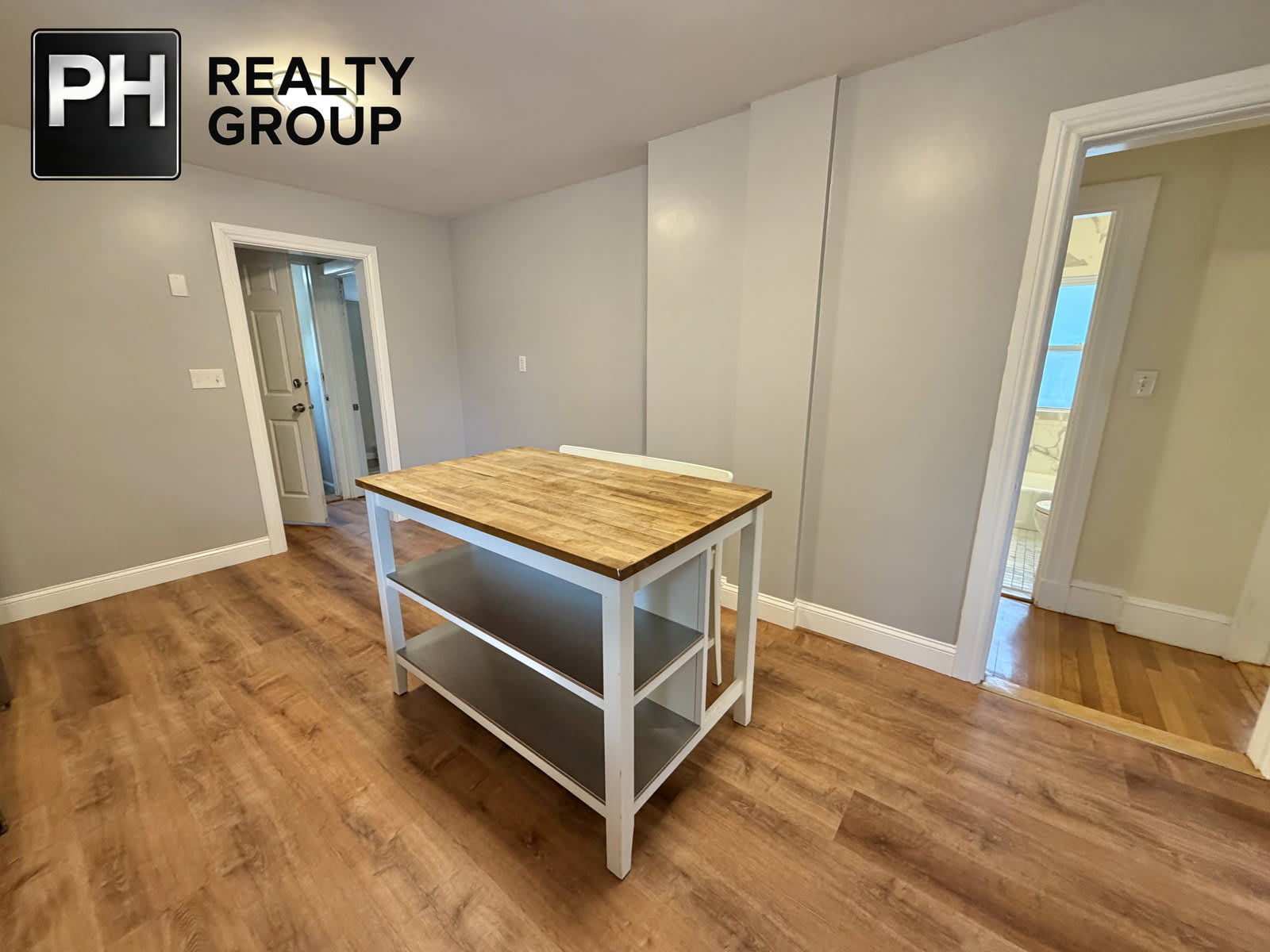 63 Newell Road – photo 3
