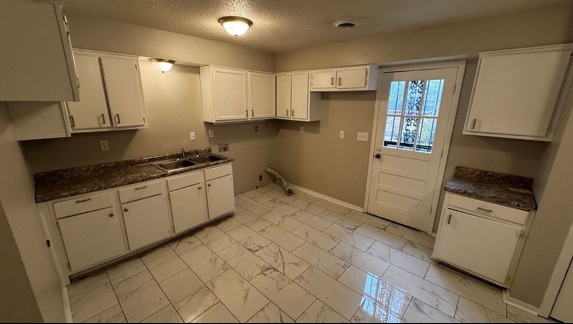 617 Benham Ave – photo 4