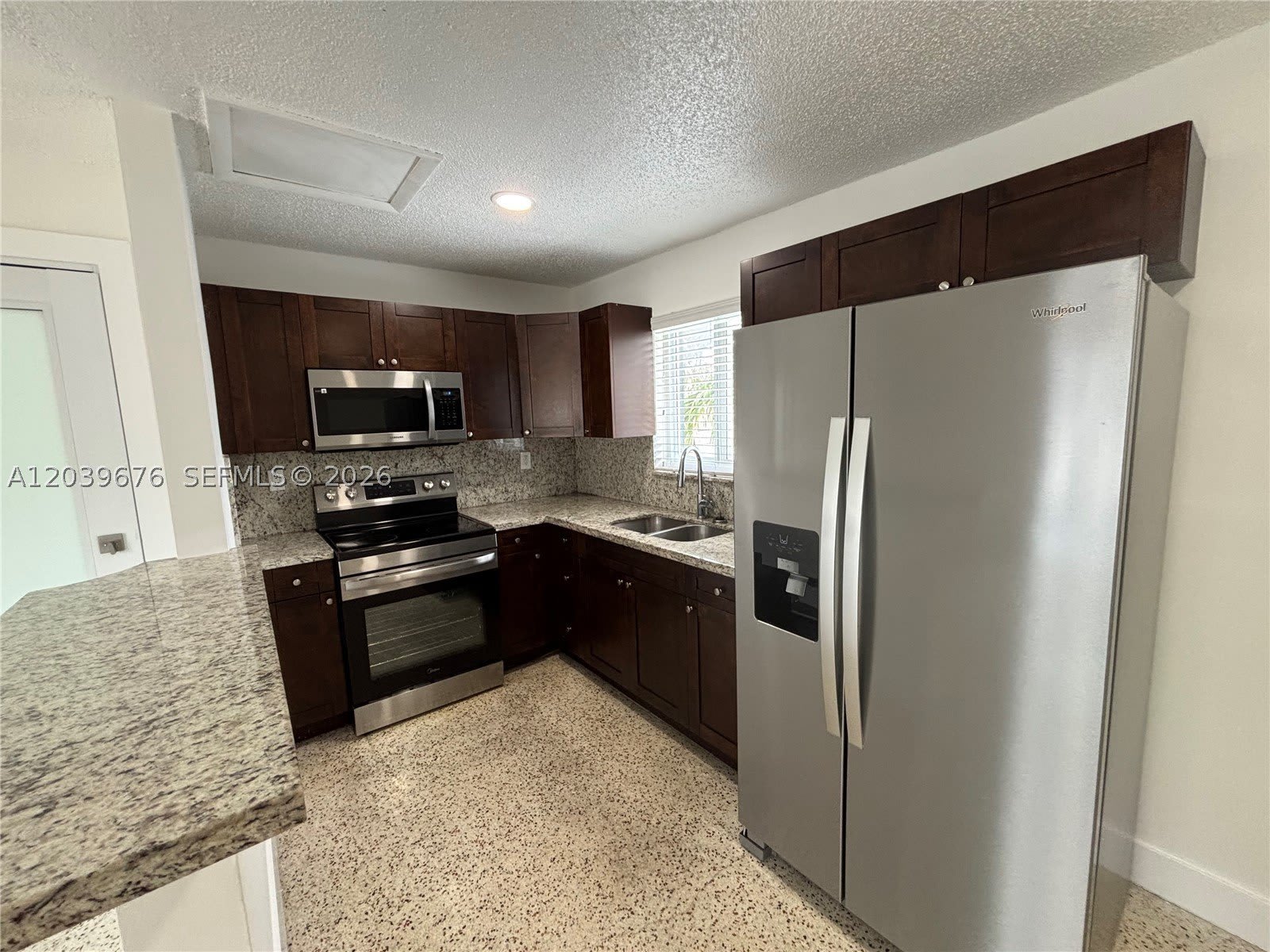 458 E 31st St – photo 4