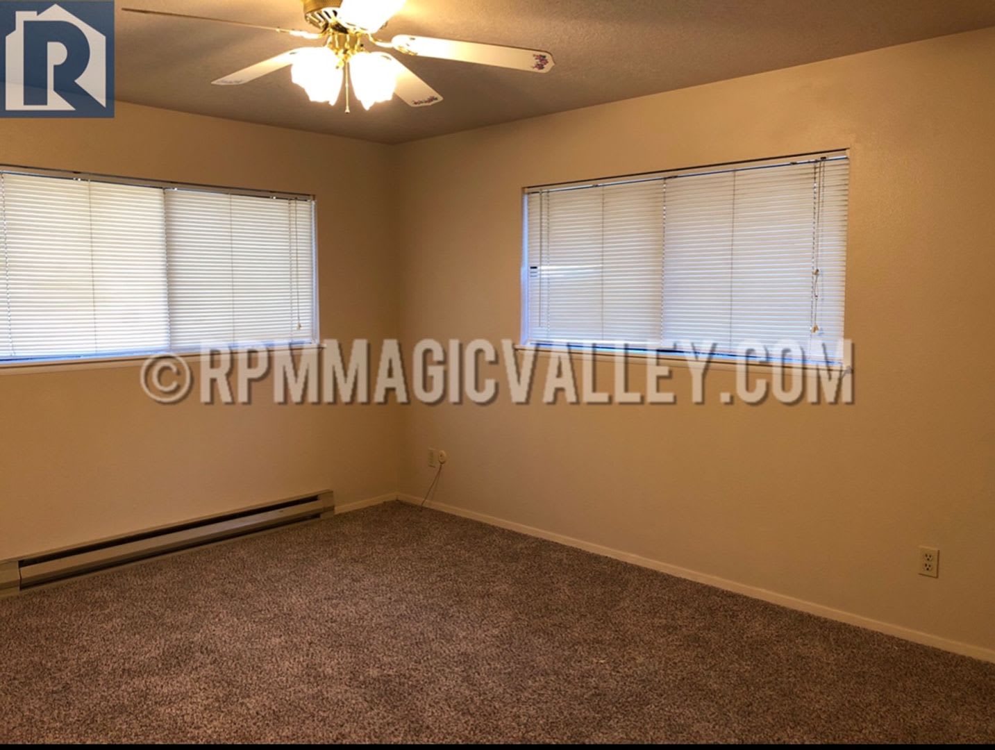 747 Meadows Drive 2 2 Bed 1 5 Bath – photo 4