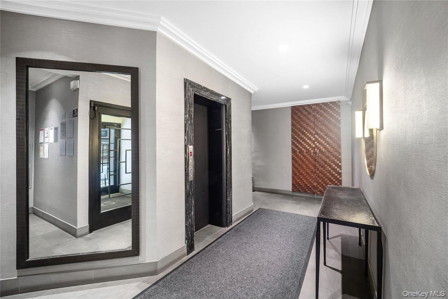 152 E 35th Street – photo 3