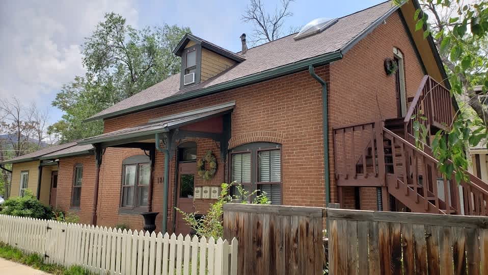 One Bedroom Apartment For Rent Near Pearl Street Mall – photo 1
