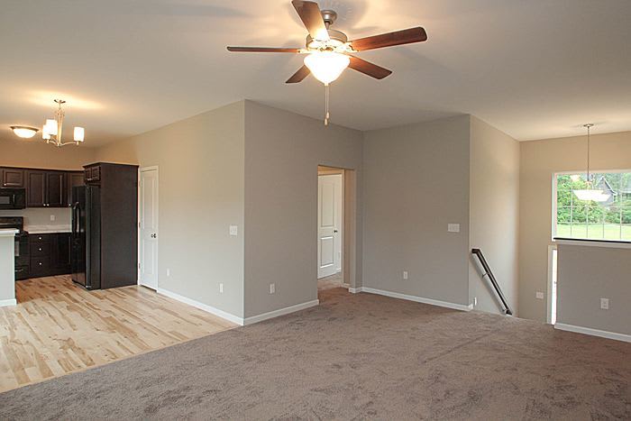 4 Bedroom, 3 bath close to University – photo 2
