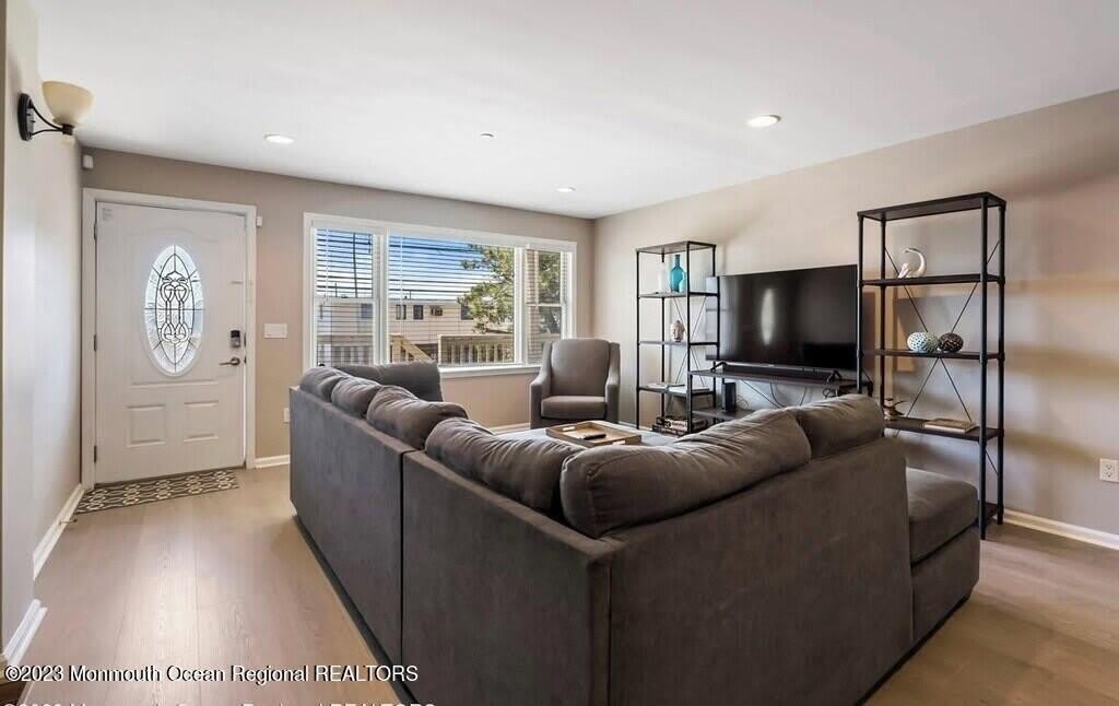 132 Hancock Avenue – photo 3