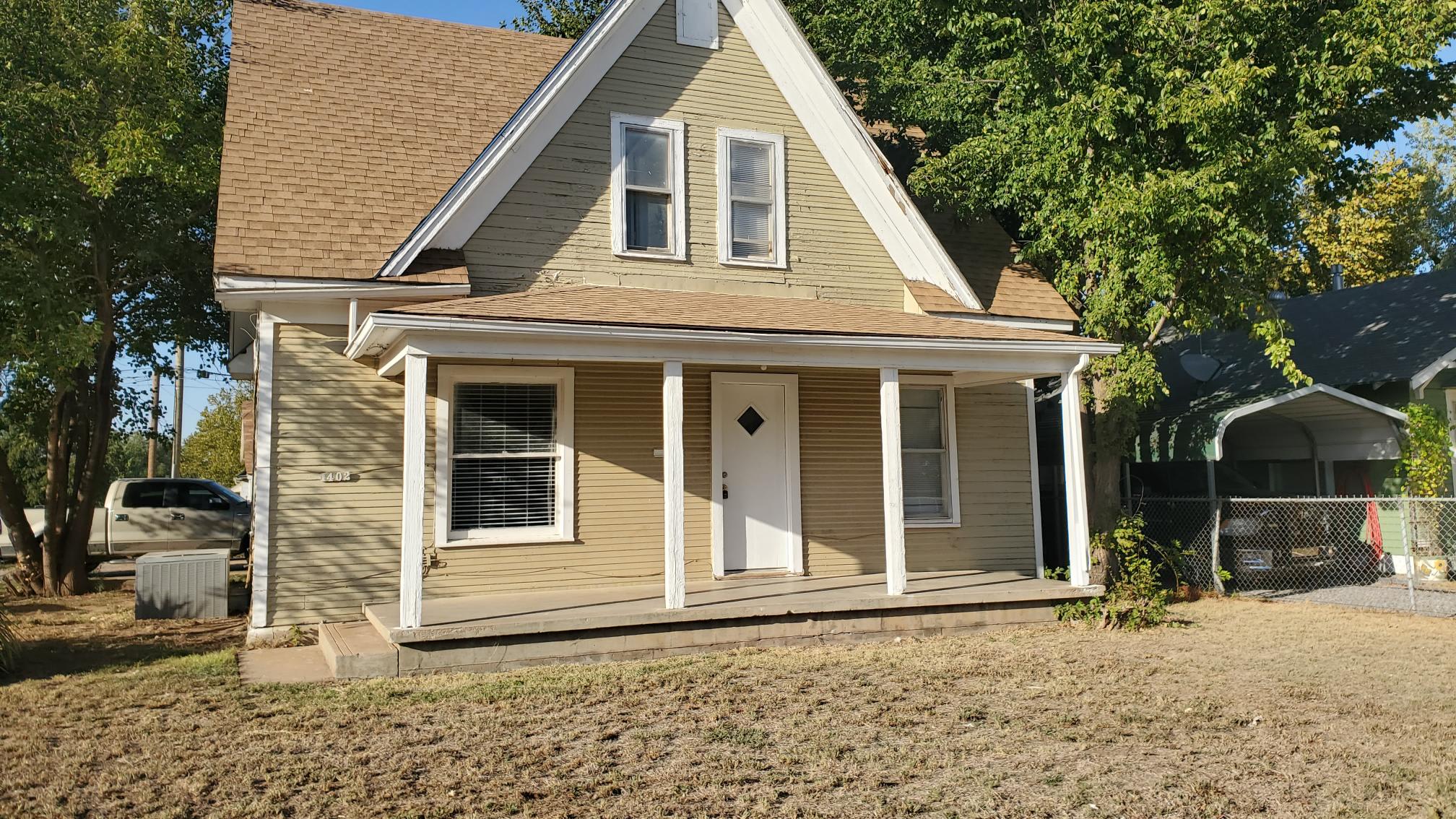 1402 East Maple Avenue – photo 1