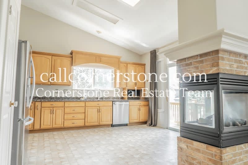 4640 Kashmire Drive – photo 5