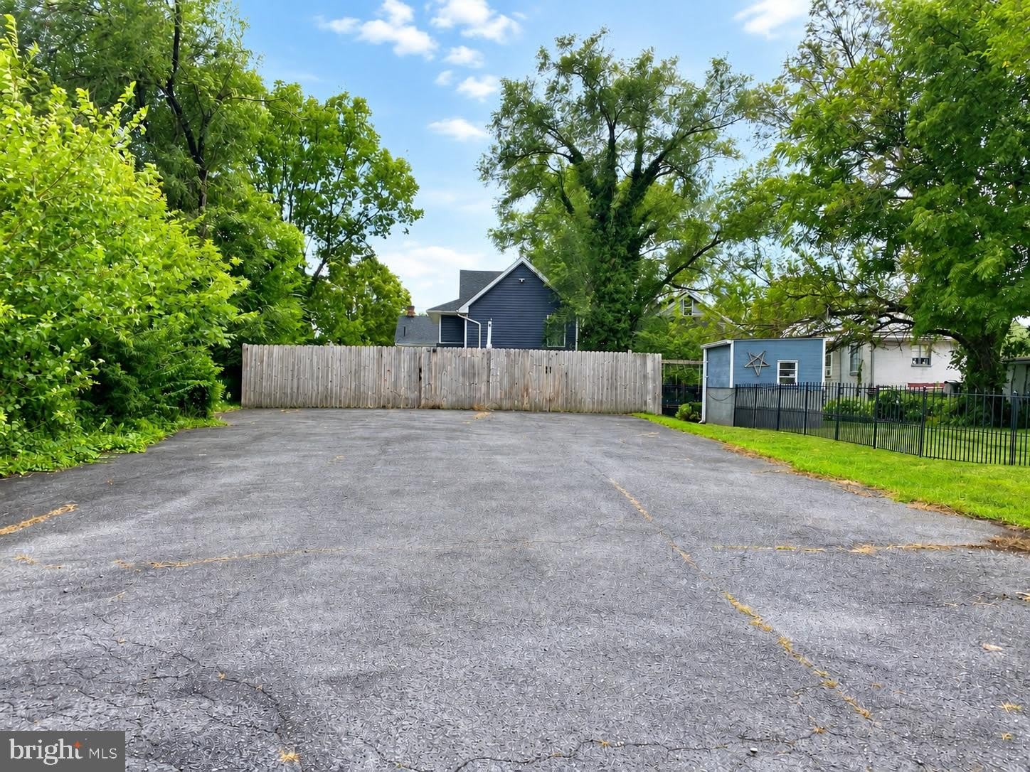 522 W KING Street – photo 3