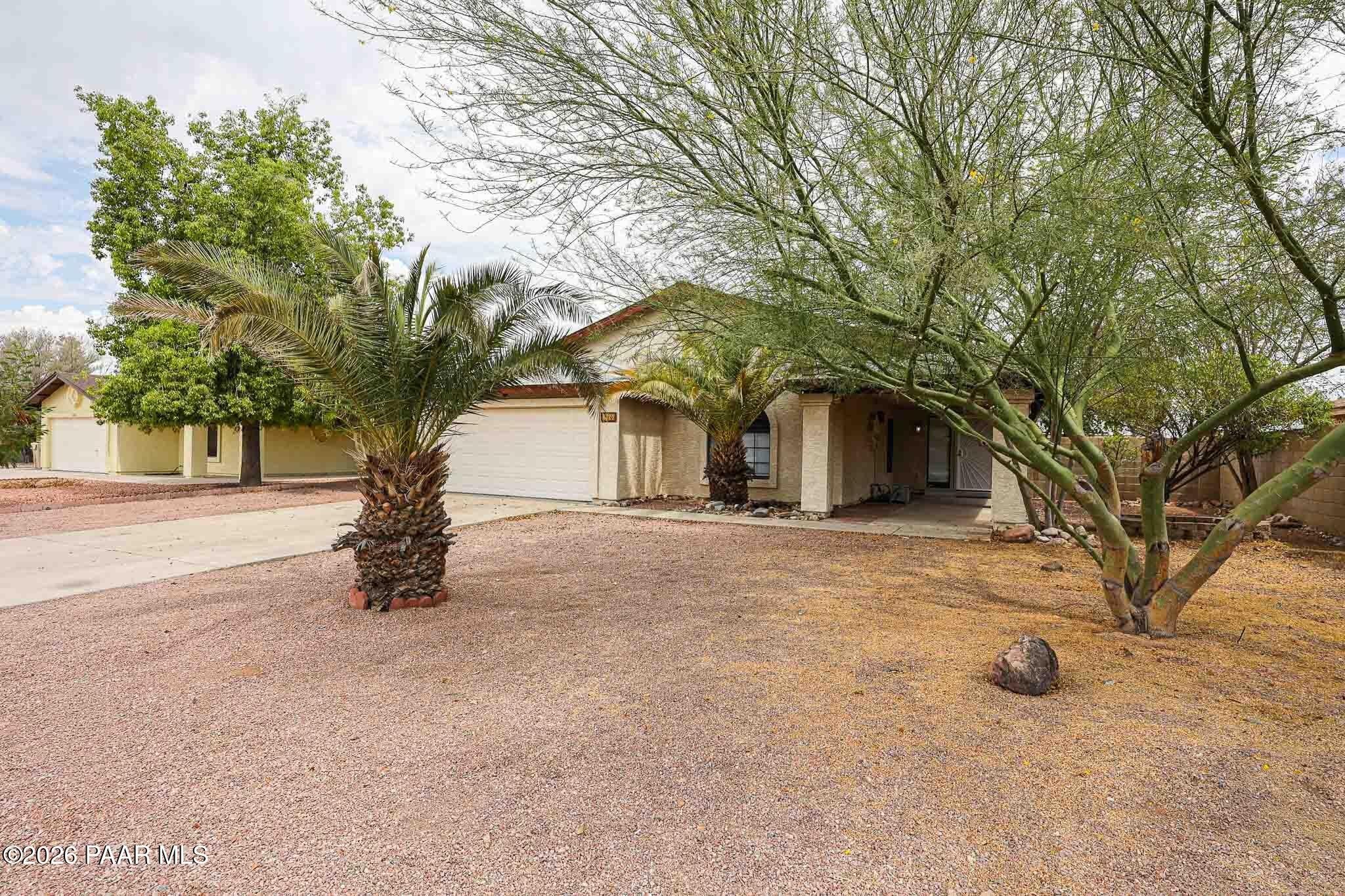 6320 W Paradise Lane – photo 1