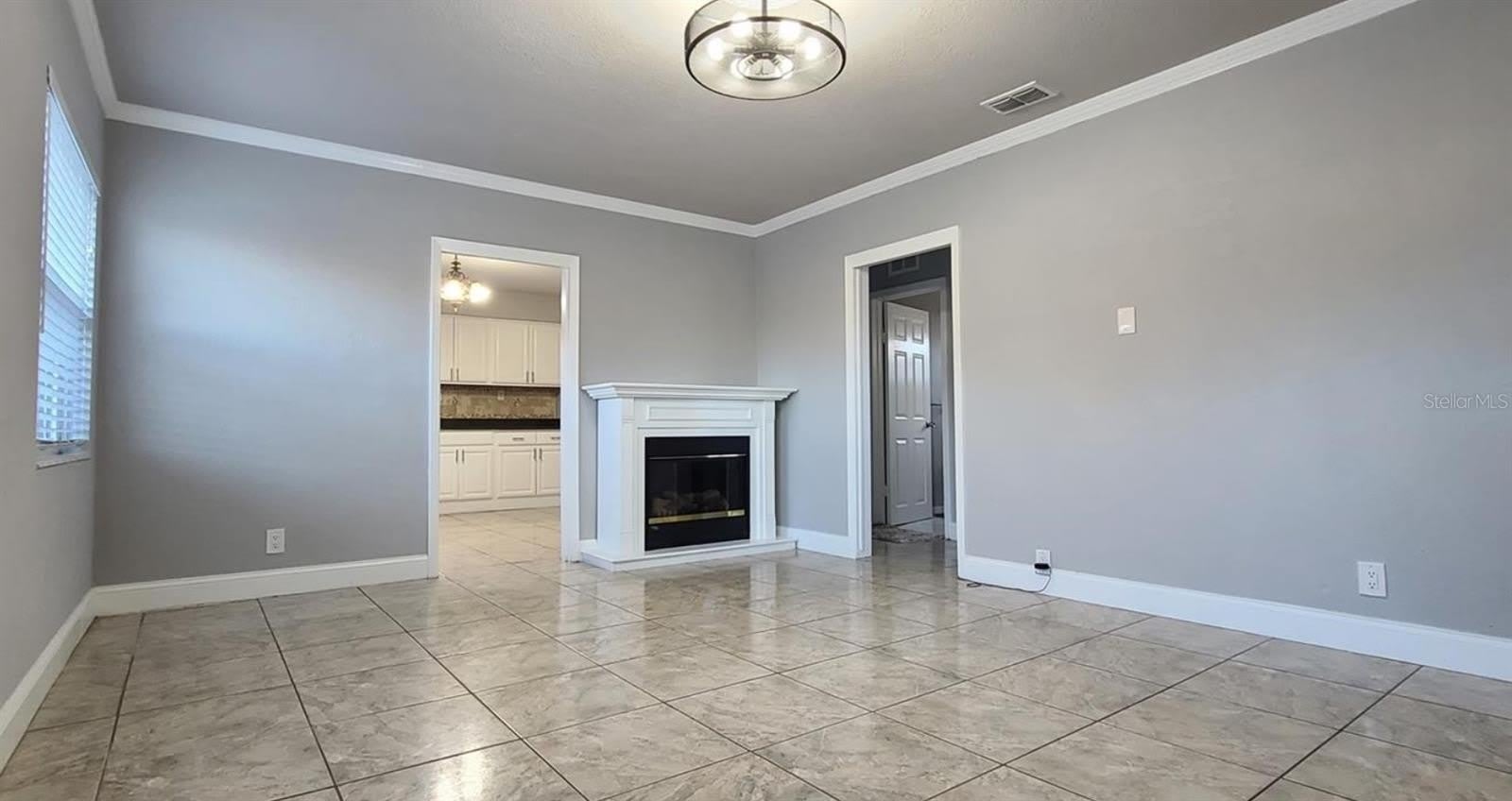 2306 W Saint Joseph Street – photo 3