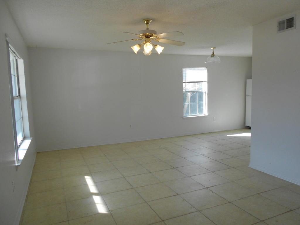1130 Jeni Mae Court – photo 3