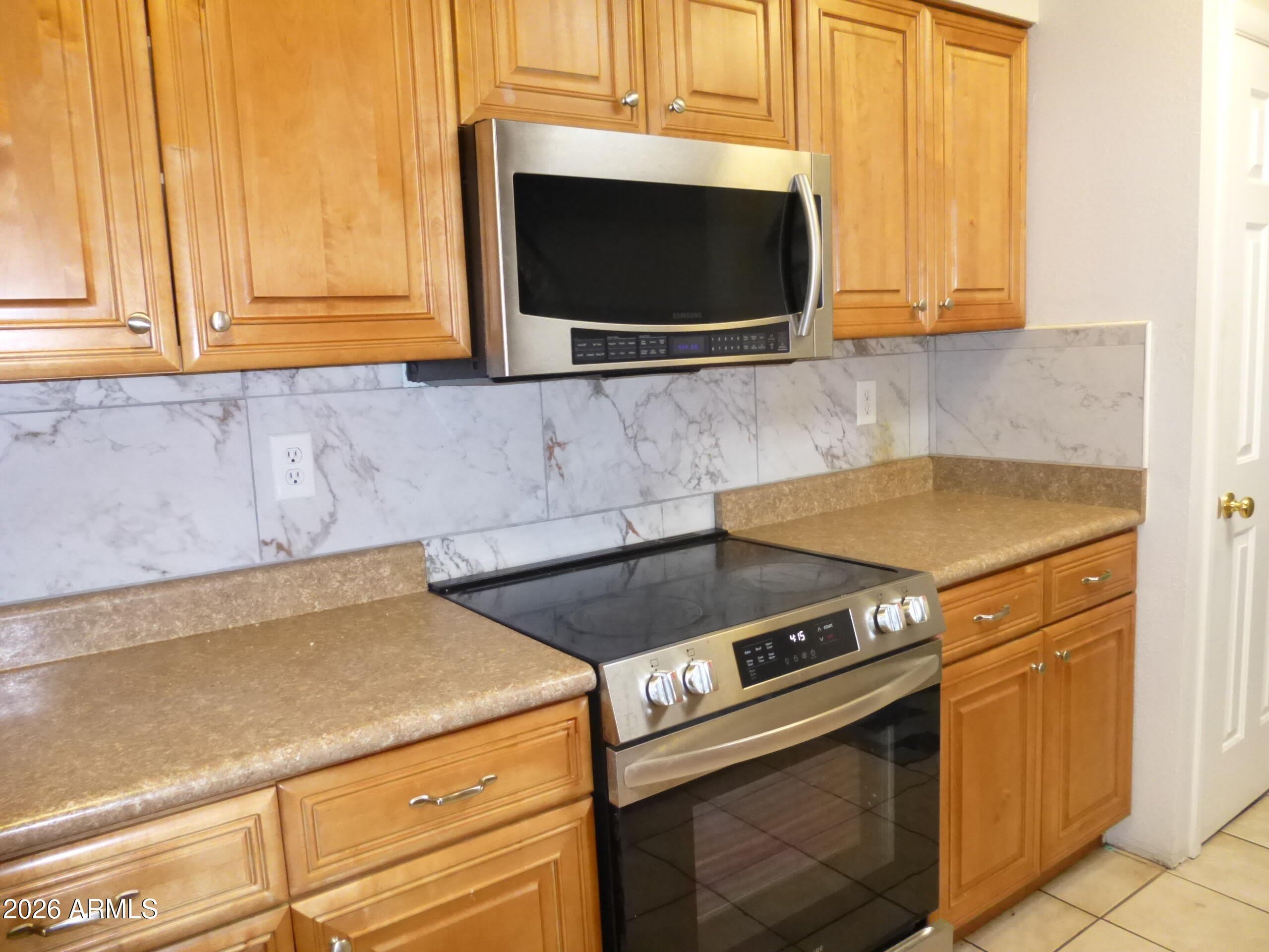 946 E Loma Vista Drive – photo 5