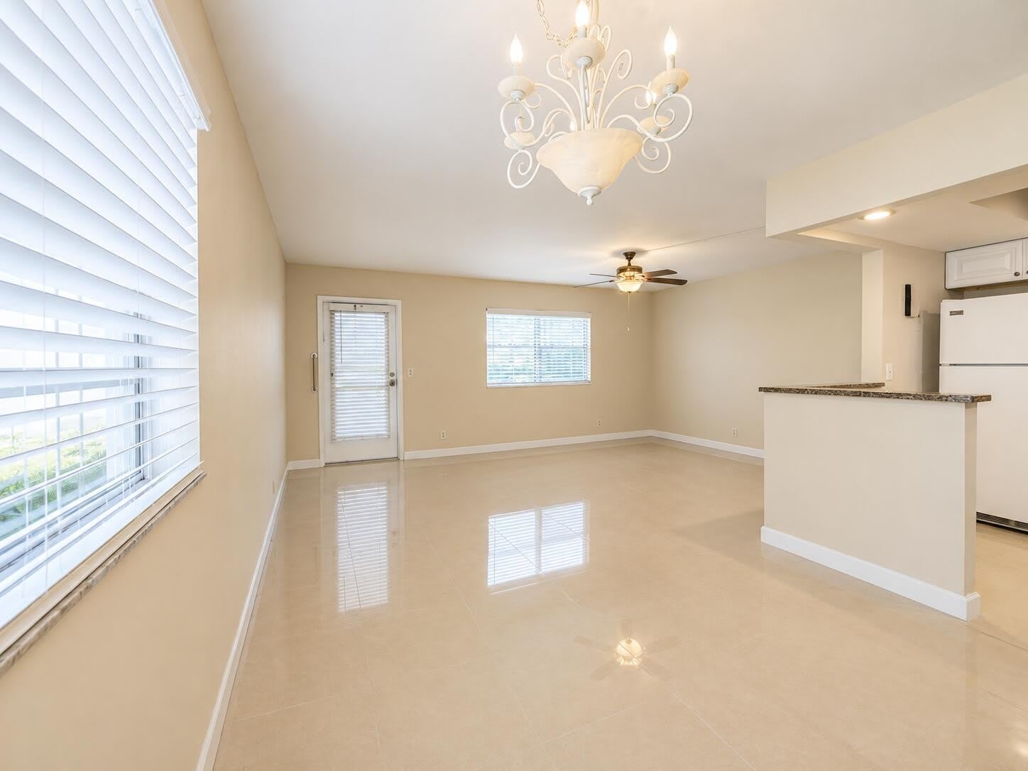 446 SAXONY J Way – photo 4