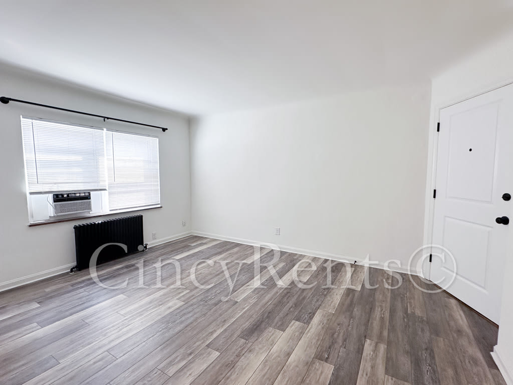 2782 Observatory Ave – photo 2