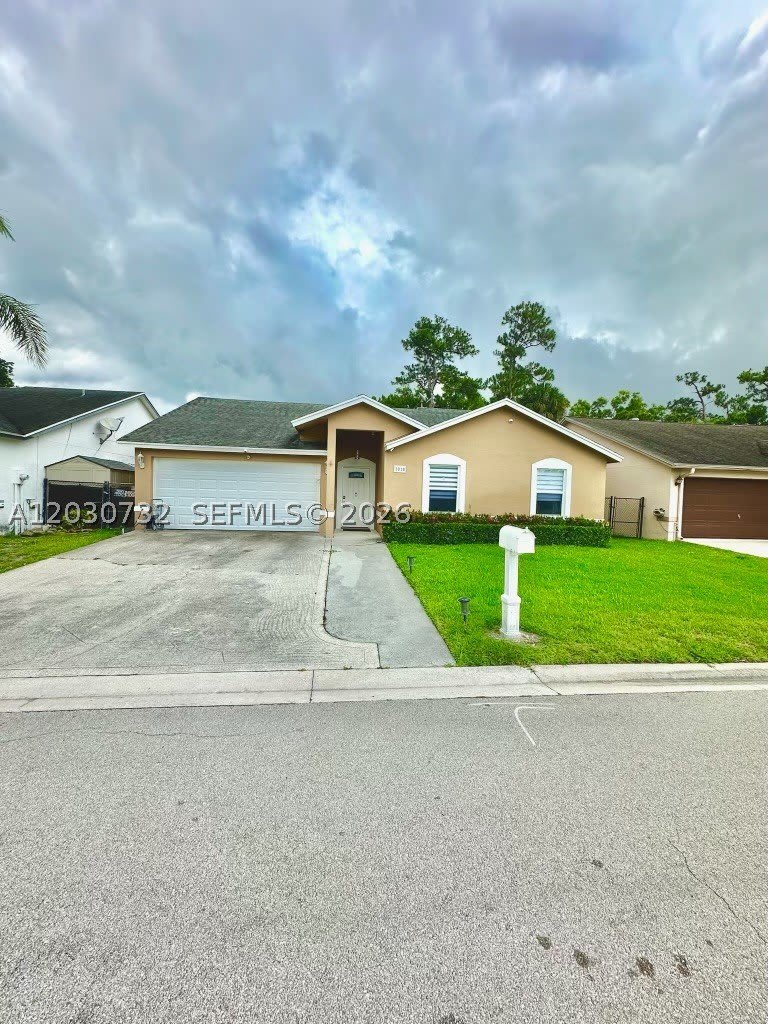 1010 Salmon Isle – photo 3