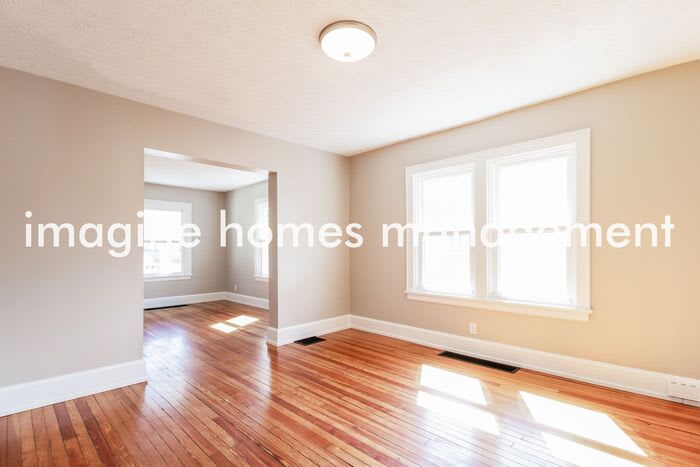 4270 Redmont Avenue – photo 5