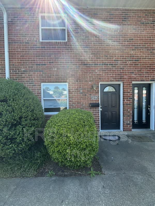 5228 Goolsby Ct – photo 1