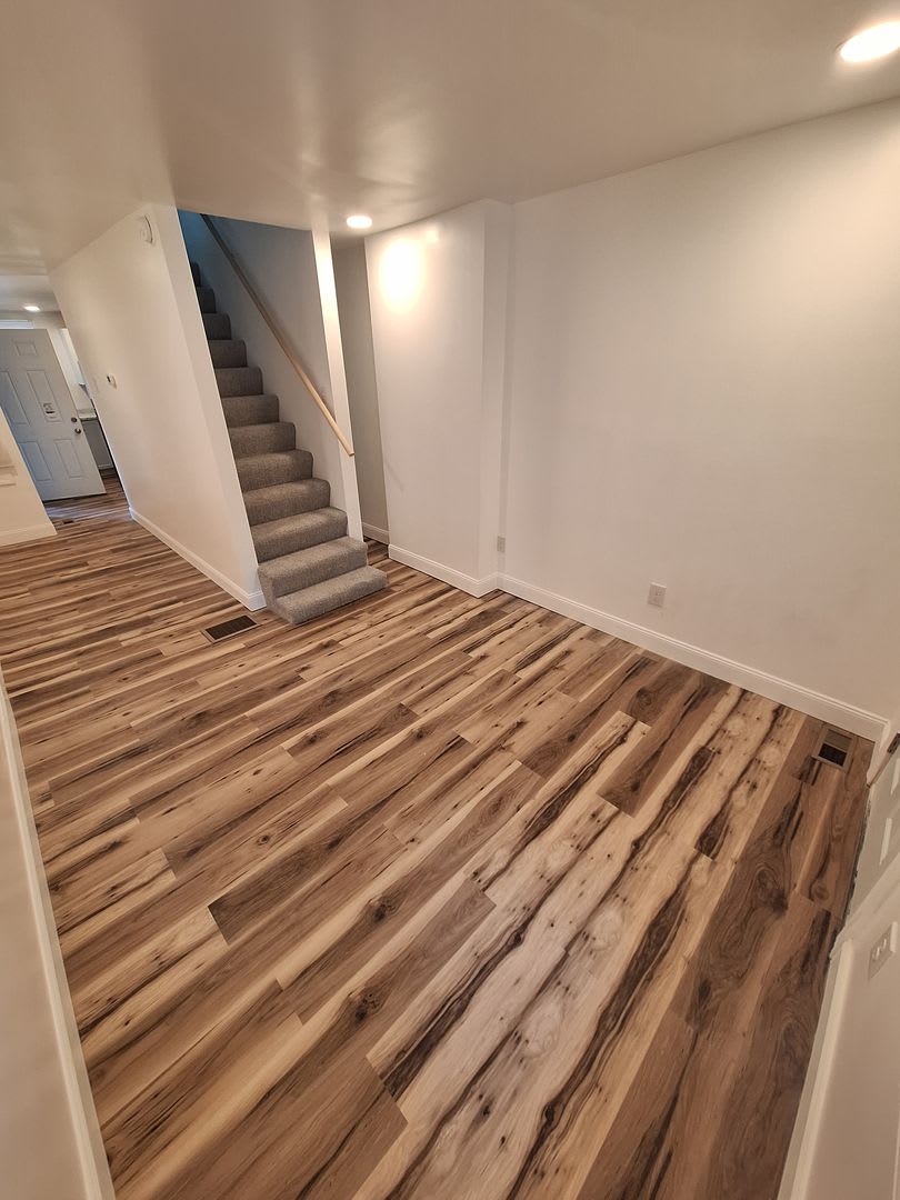 Newly Renovated One Bedroom House, Downtown Location – photo 5