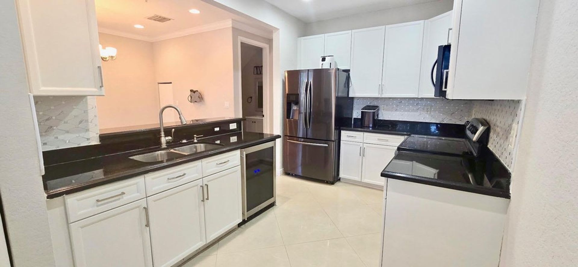 2851 W Prospect Road 1102, Tamarac, FL 33309 – photo 2