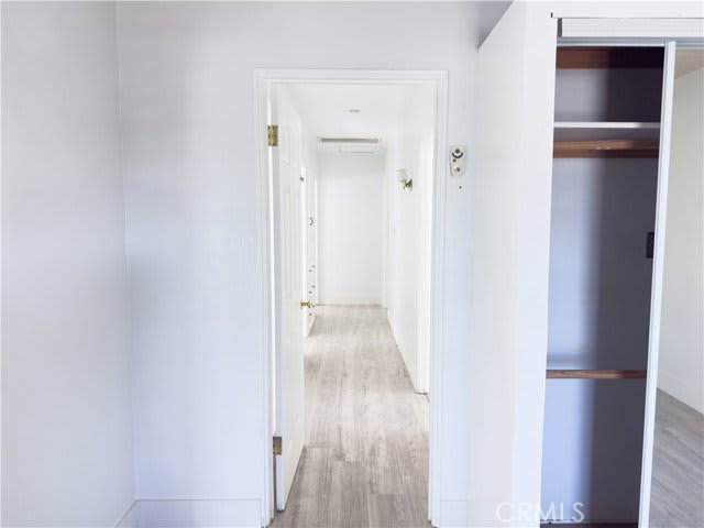335 West Hillcrest Boulevard – photo 5
