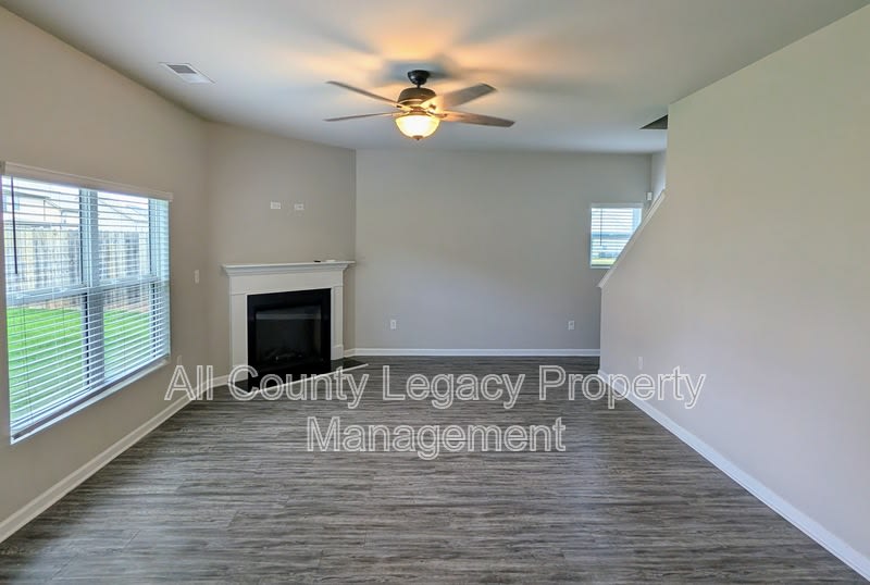 1313 Brookstone Lake Dr – photo 2
