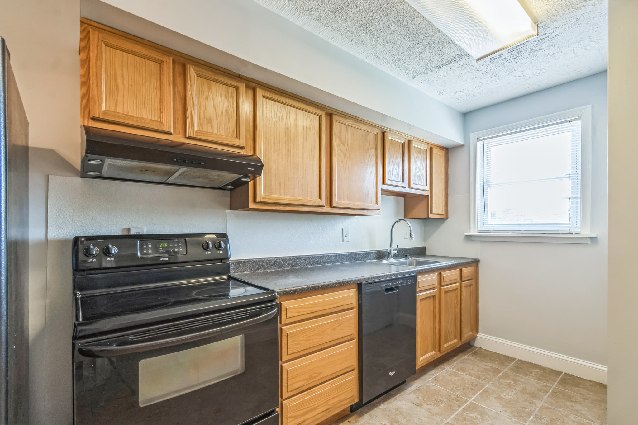 1608 W Street Southeast – photo 2