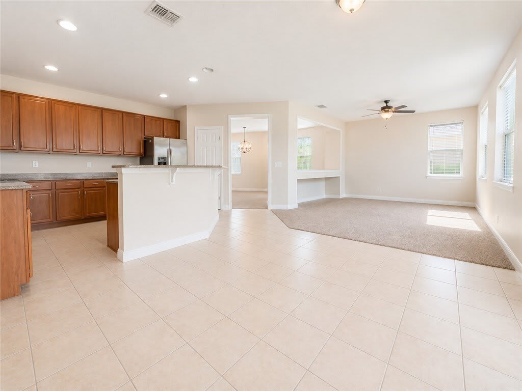 754 CARRIAGE LAKE WAY – photo 5