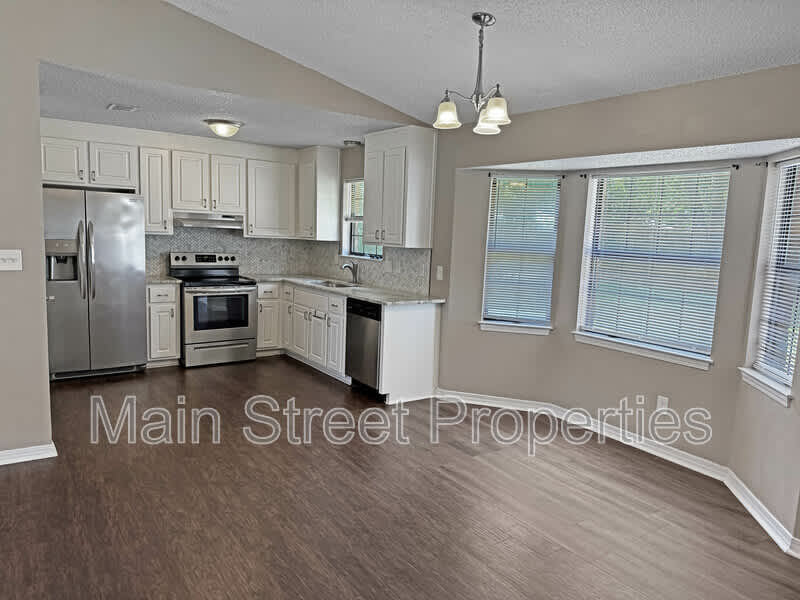 7524 Sandy Creek Drive – photo 4