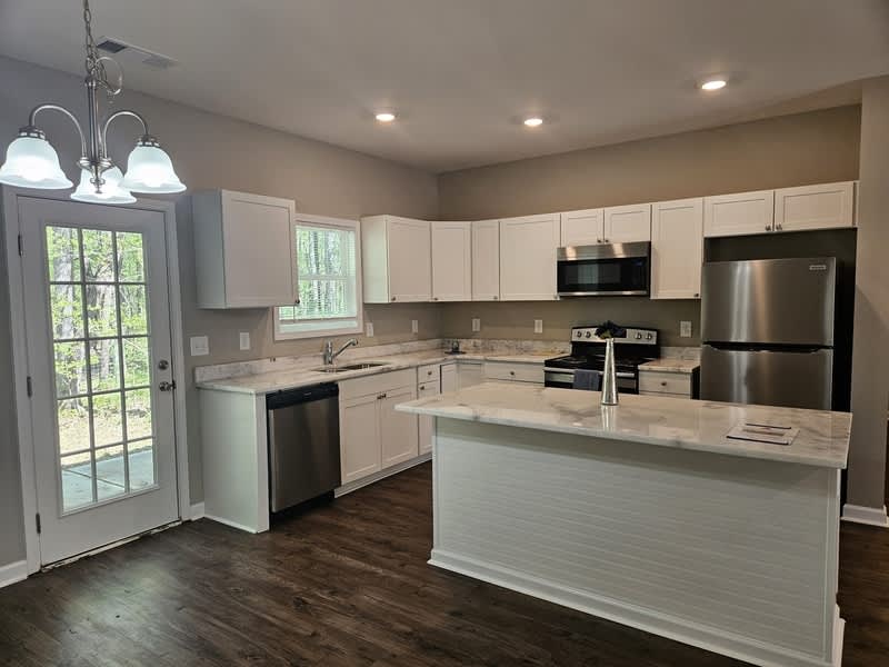 184 North Burson Avenue – photo 2