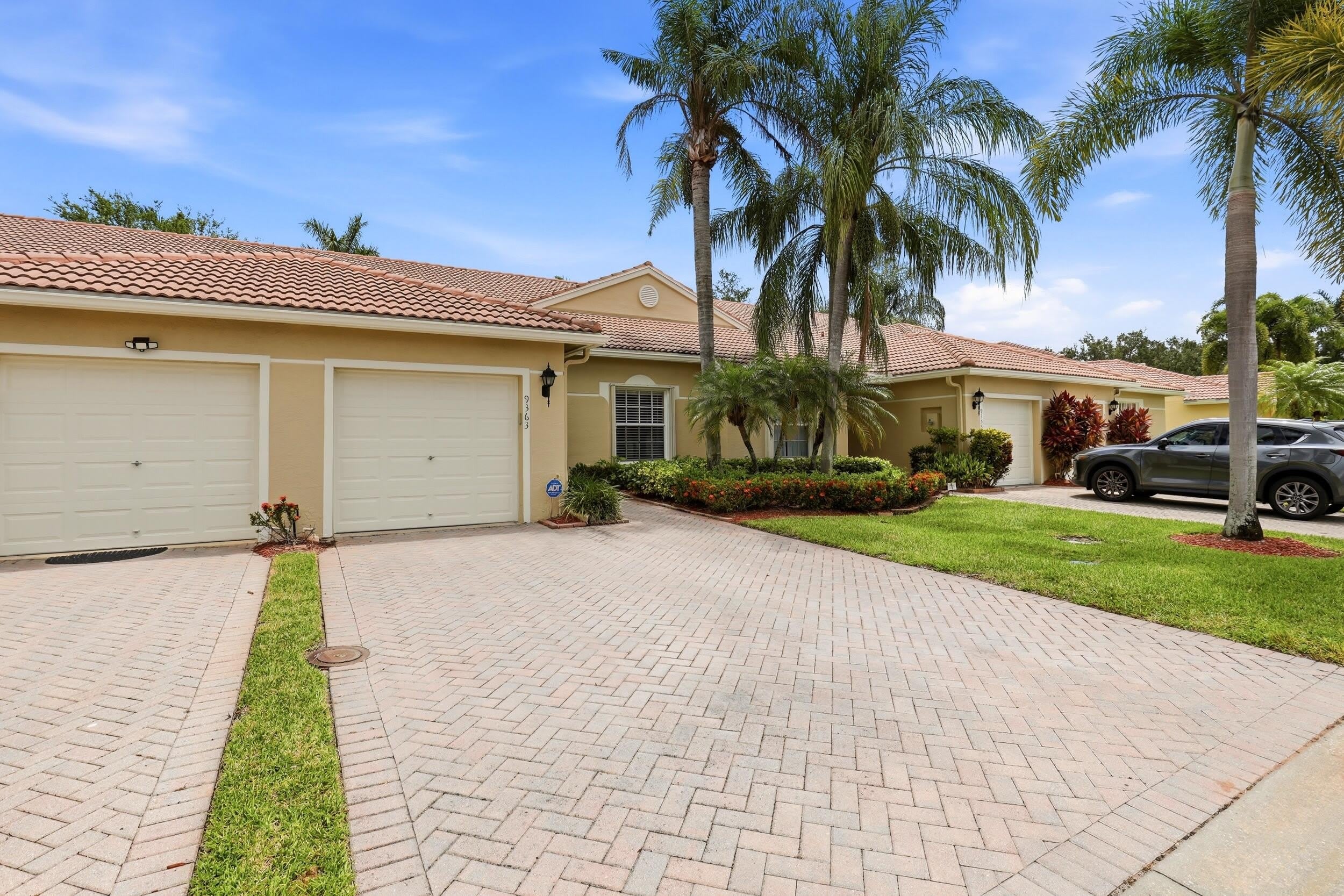 9363 Bridgeport Drive – photo 3