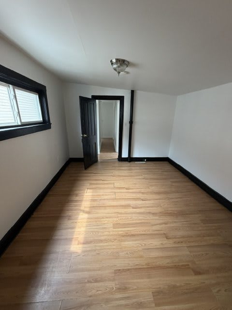 1522 Vernon St – photo 3
