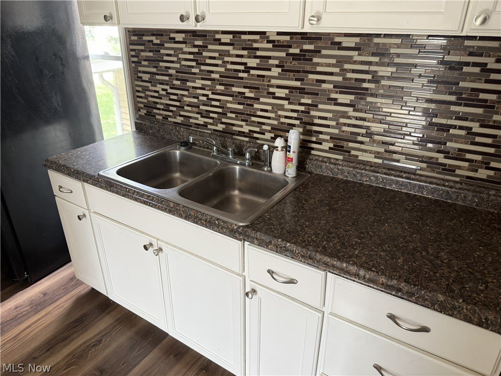 371 Beth Street – photo 2