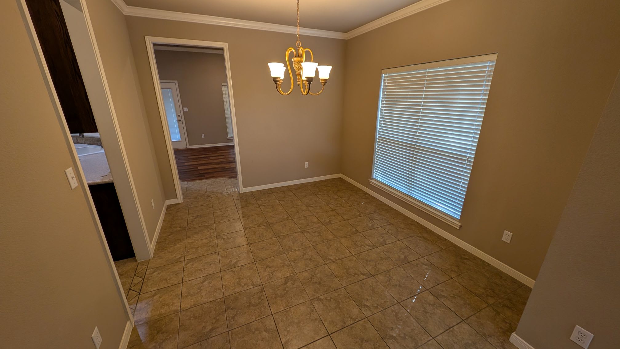 506 Marshall Dr – photo 5