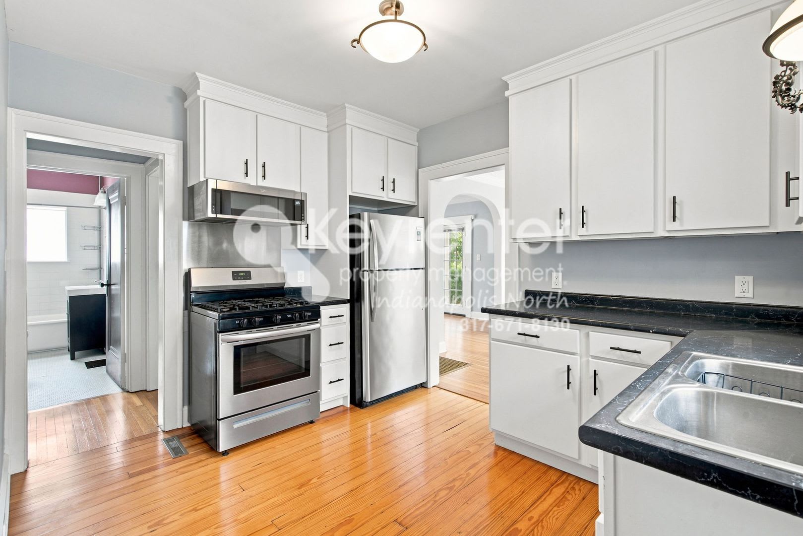 Welcome Home to 528 W 43rd St – Two Weeks Free Rent! – photo 5
