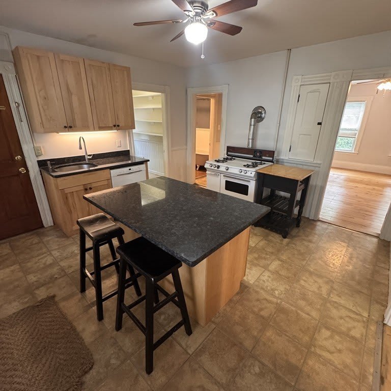 238 Water St – photo 2
