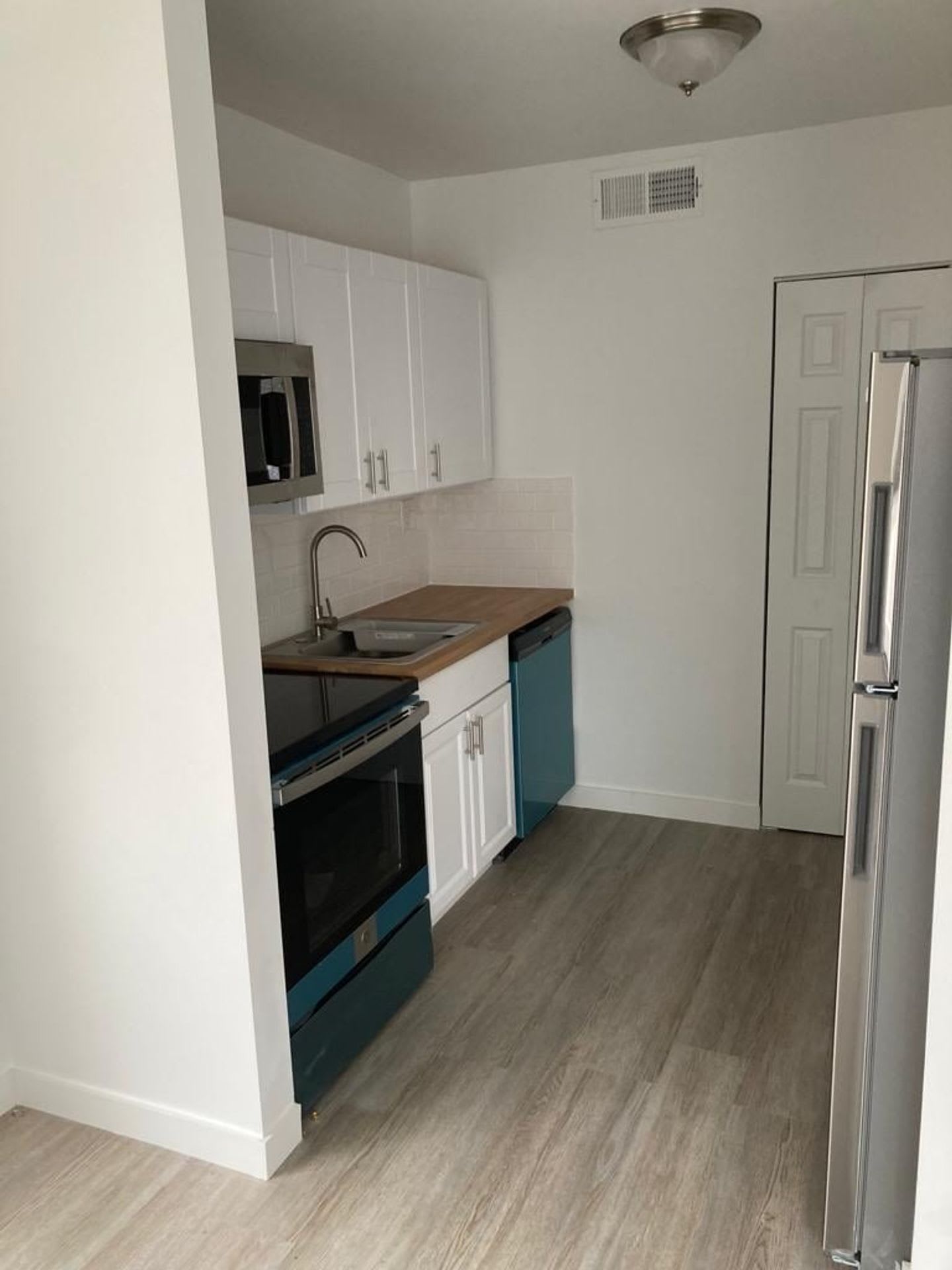 Cozy 2-Bedroom Apartment with Convenient Amenities – photo 4