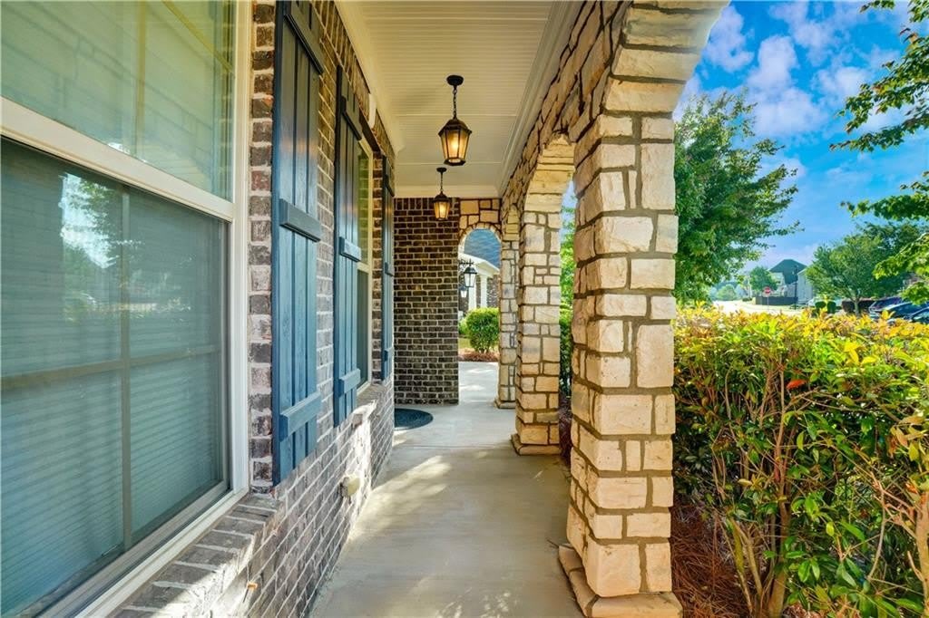 633 Leland Parkway – photo 3