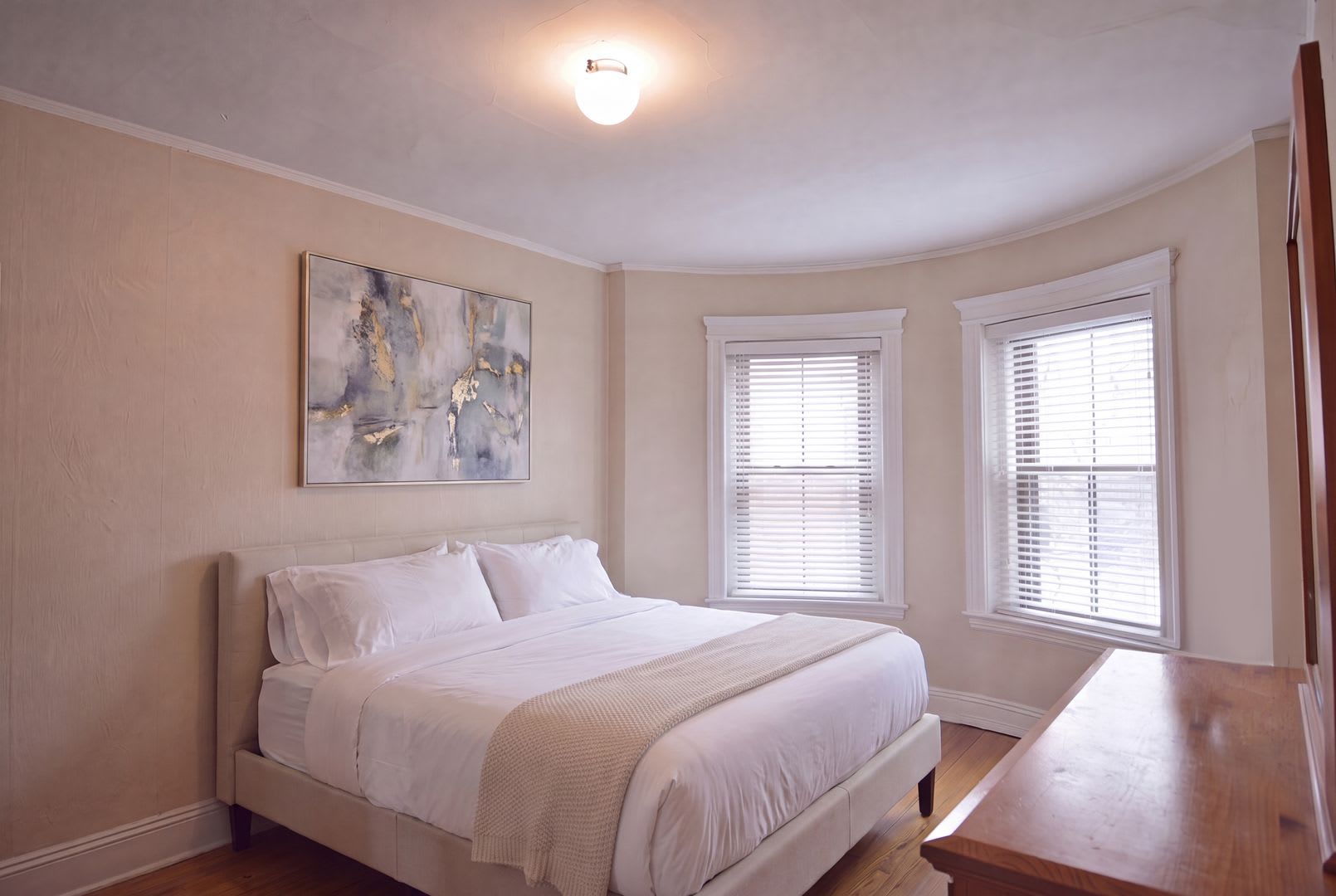 1813 Beacon St #3C Brookline MA 02445 – photo 3