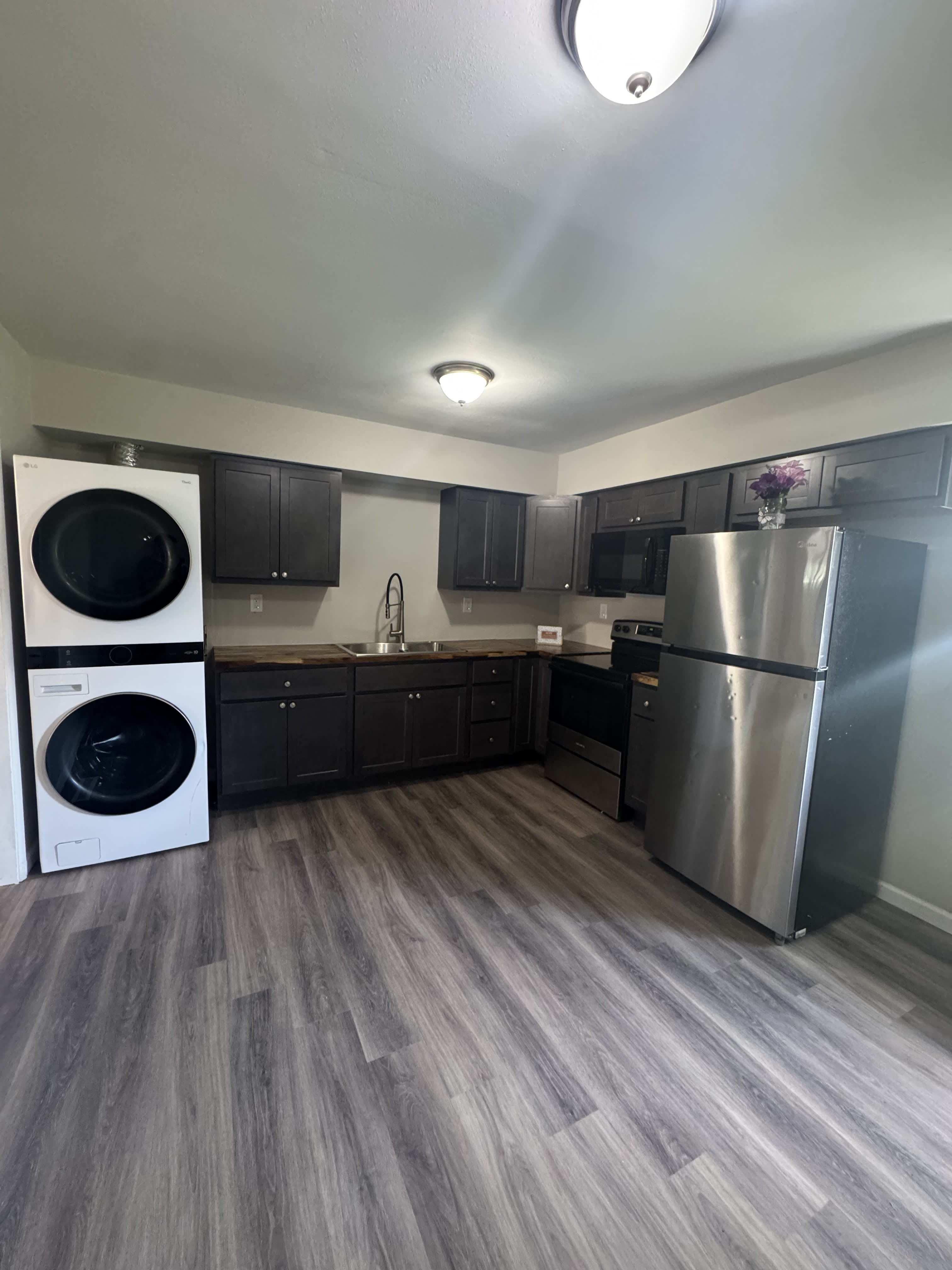 2200 Glen Drive – photo 5
