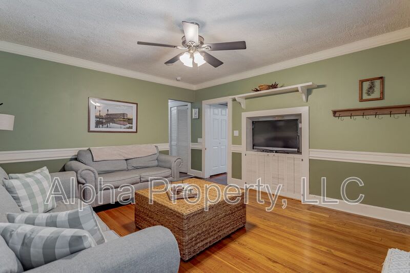 3 Frost St – photo 2