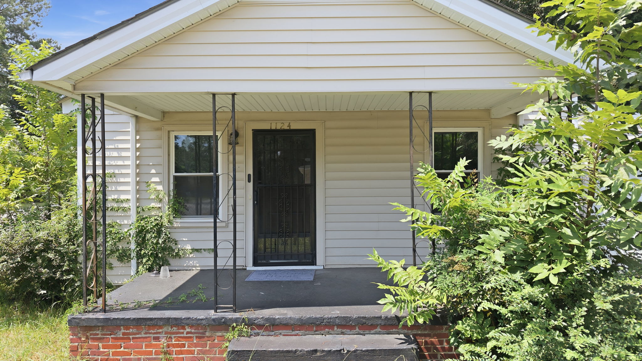 1124 Clark Street – photo 2