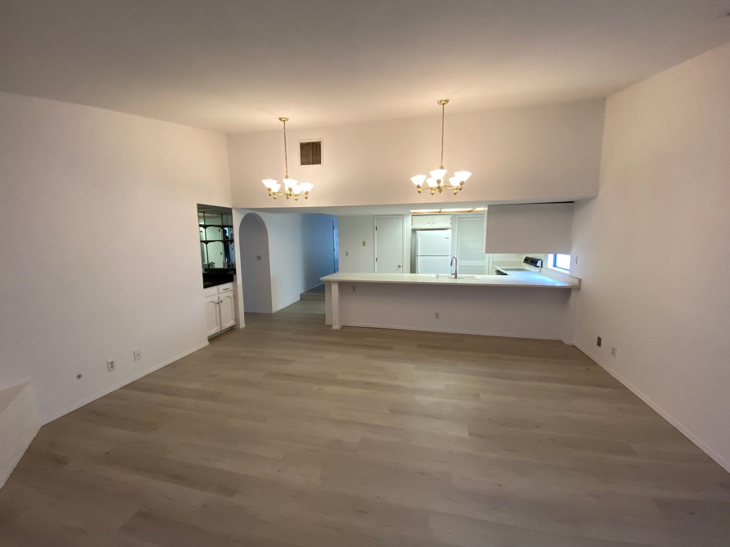 Modern Charm In Taylor Ranch 4 Bed 2 Bath Home With 2 Car Garage – photo 2