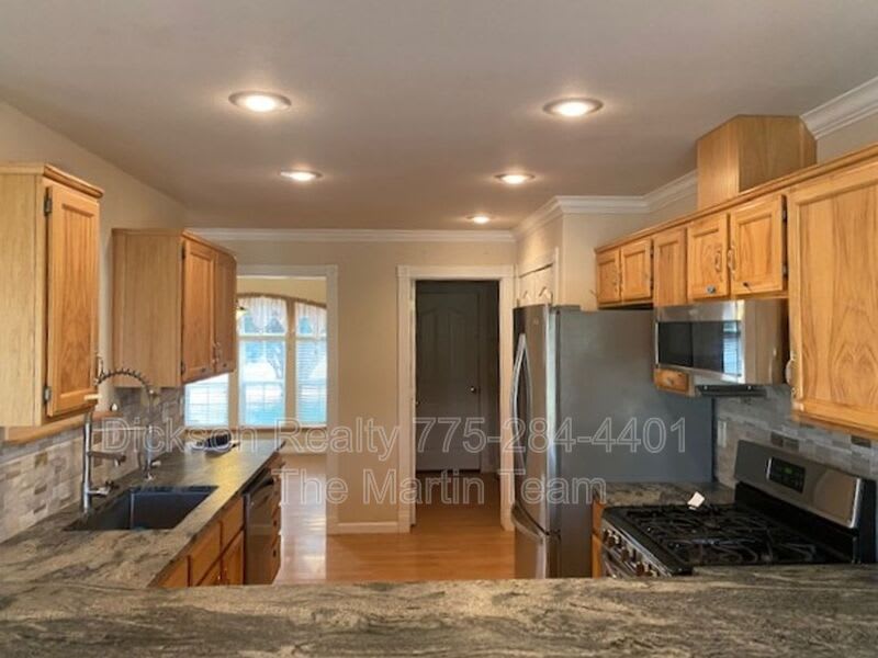 752 Divot Drive – photo 5