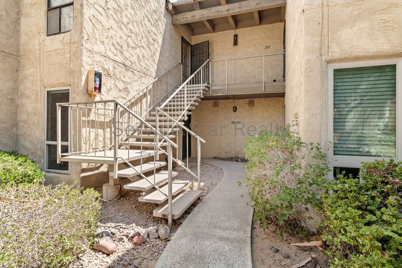 4950 N Miller Rd – photo 3