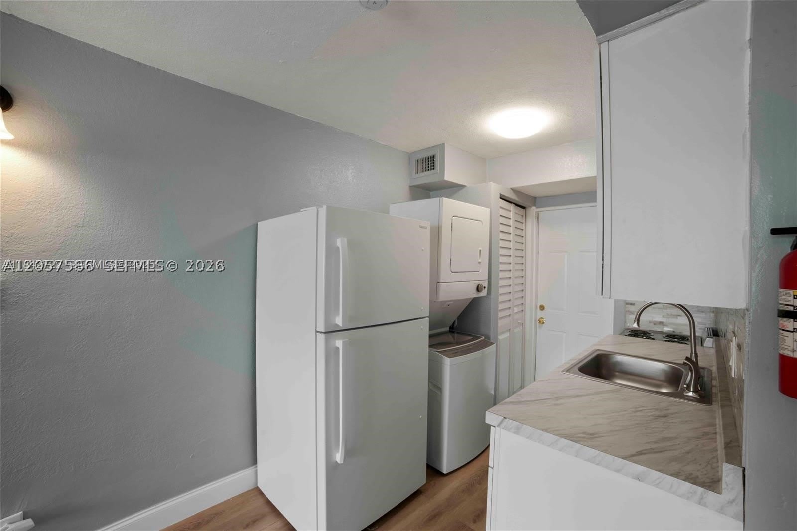 817 Nw 12Th Ave – photo 5