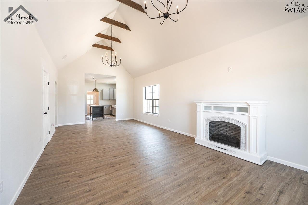 103 W ALDINE STREET – photo 5