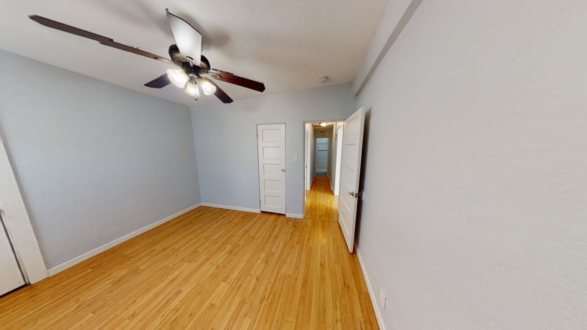 Just Reduced For A Fast Lease Charming Single Story Bungalow 2 1 – photo 5